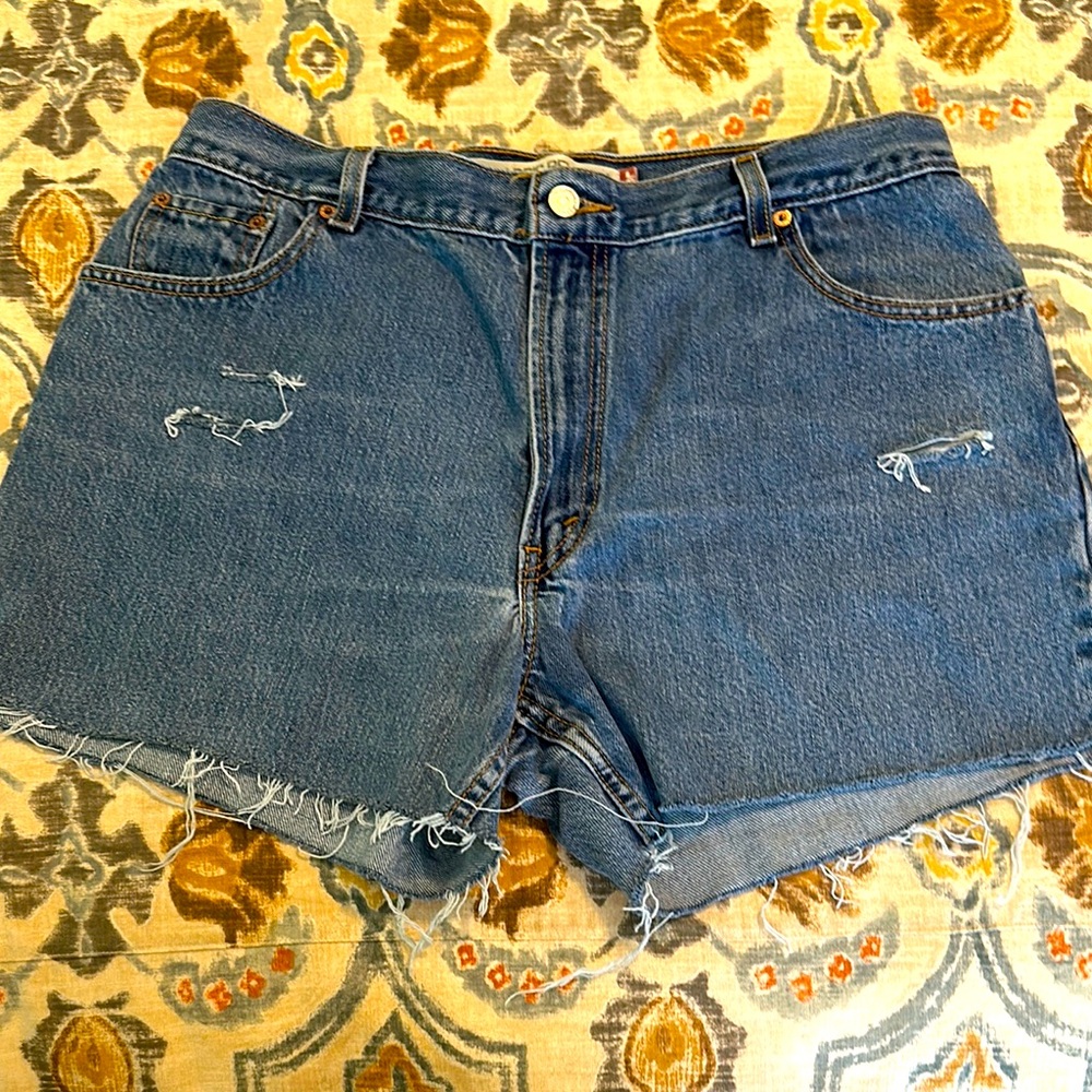 Levi's 550 denim Shorts Distressed Cut-Offs